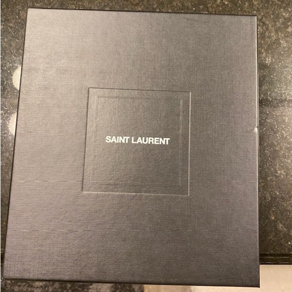 YSL tribute heels in nude - Picture 8 of 8